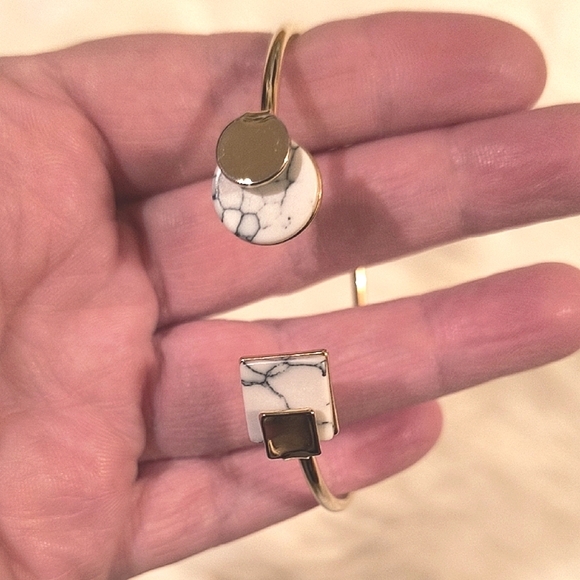 Gold Tone and Marble Bangle Bracelet - Picture 4 of 4